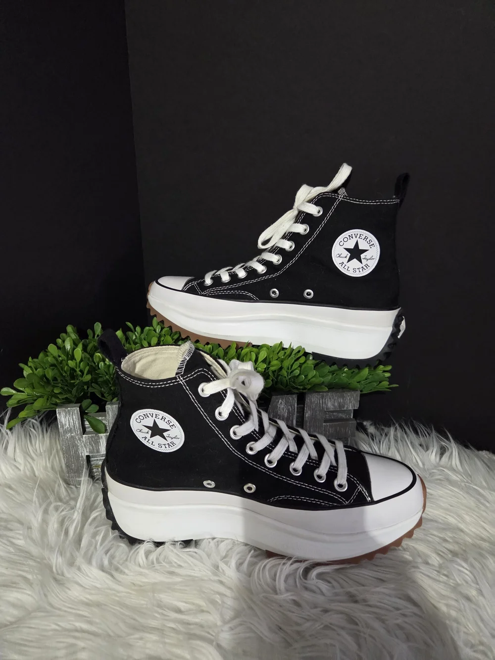Converse Run Star Black/white High-Top Platform Sneakers. Size 9.5 Women 7.5 Men